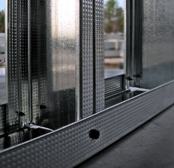 Specialty Product Thumb Viper Stud