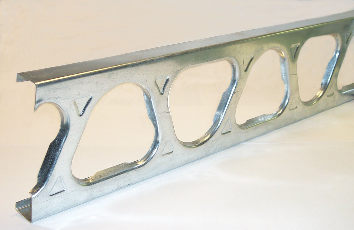 JoistRite® Open Web Steel Joists for CFS Framing Projects